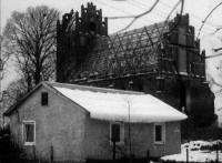 Kirche von Tharau: Der Zustand Anfang Dezember des Jahres 2005 Foto: Schubbe