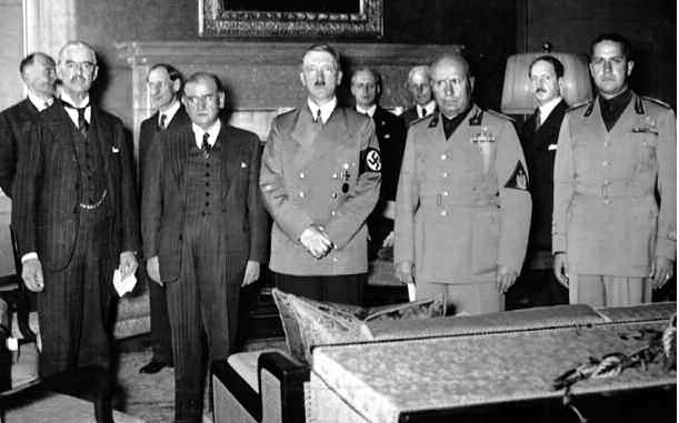 Die Unterzeichner: Neville Chamberlain, �douard Daladier, Adolf Hitler und Benito Mussolini (v.l.)