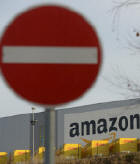 Amazon-Lager in Bad Hersfeld: Weitere B�cher aus dem Sortiment genommen Foto: picture alliance/dpa