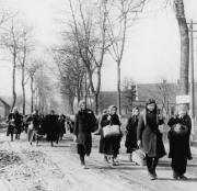 Fl�chtlingstreck aus Ostpreu�en Foto: picture alliance/akg-images