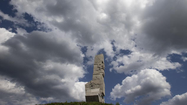 Das Denkmal "Westerplatte" zu Ehren der polnischen Verteidiger in der gleichnamigen Gedenkst�tte in Danzig in Polen, aufgenommen am 17.06.2012. (picture alliance / dpa / Jens Wolf)
