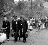 Die Vertreibung der Sudetendeutschen nach dem Zweiten Weltkrieg geht auf Verf�gungen des damaligen tschechoslowakischen Staatsoberhaupts Edvard Benes (1884-1948) zur�ck. Die etwa 150 von Benes zwischen 1940 und 1945 erlassenen Dekrete geh�ren zu den umstrittensten europ�ischen Rechtsakten. Auf der Grundlage der Verf�gungen wurden etwa drei Millionen Deutsche sowie die vorwiegend in der Slowakei lebende ungarische Minderheit ihrer Rechte und ihres Eigentums beraubt. (picture alliance / dpa / CTK_Photo)