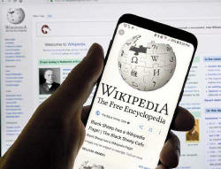 Selbst ernannte Gesinnungspolizisten: Feldz�ge gegen alles, was anonyme Administratoren f�r rechts halten.